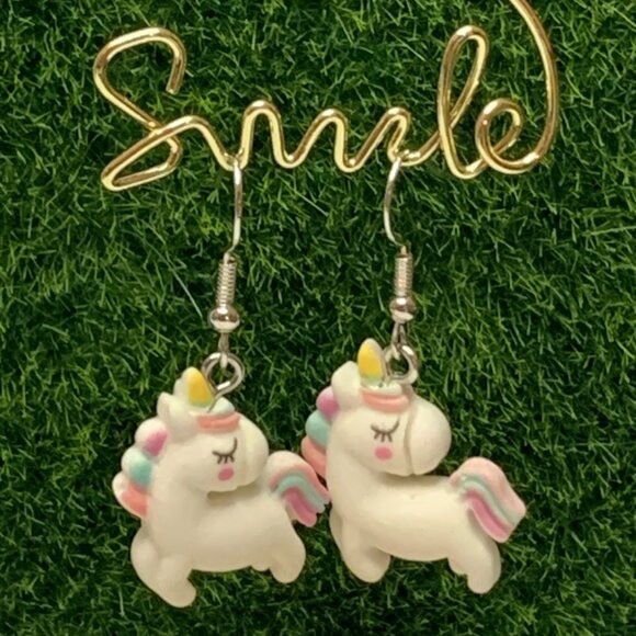Unicorn Earring, Gift Idea, Unicorn Jewelry, Cute Earrings, Silly Earrings, Fun - Picture 5 of 5